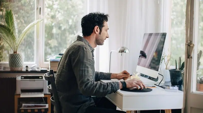 travailler à son compte