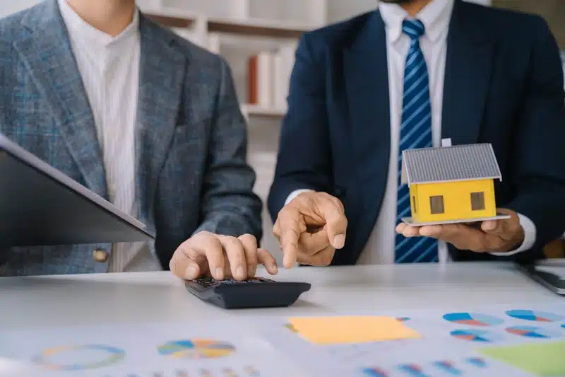 Guide complet pour créer et ouvrir une agence immobilière
