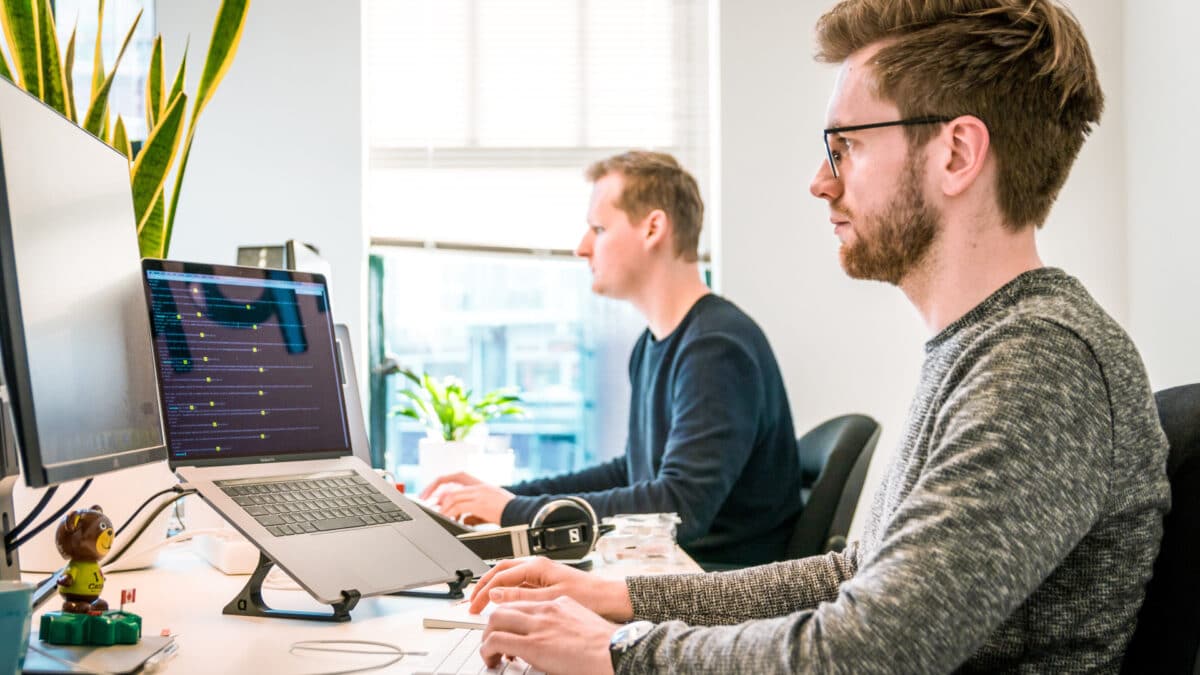 Comment choisir la solution de gestion commerciale la plus adaptée à mon entreprise ?