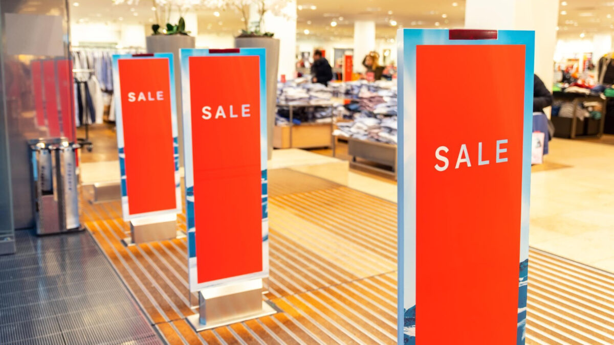 Maximiser l'impact visuel : l'importance des solutions PLV sur-mesure