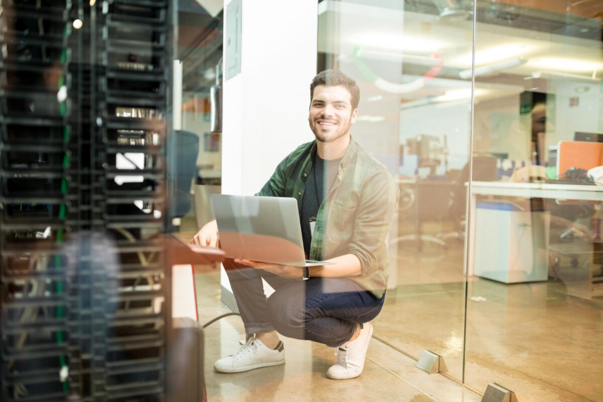 un prestataire informatique en entretien
